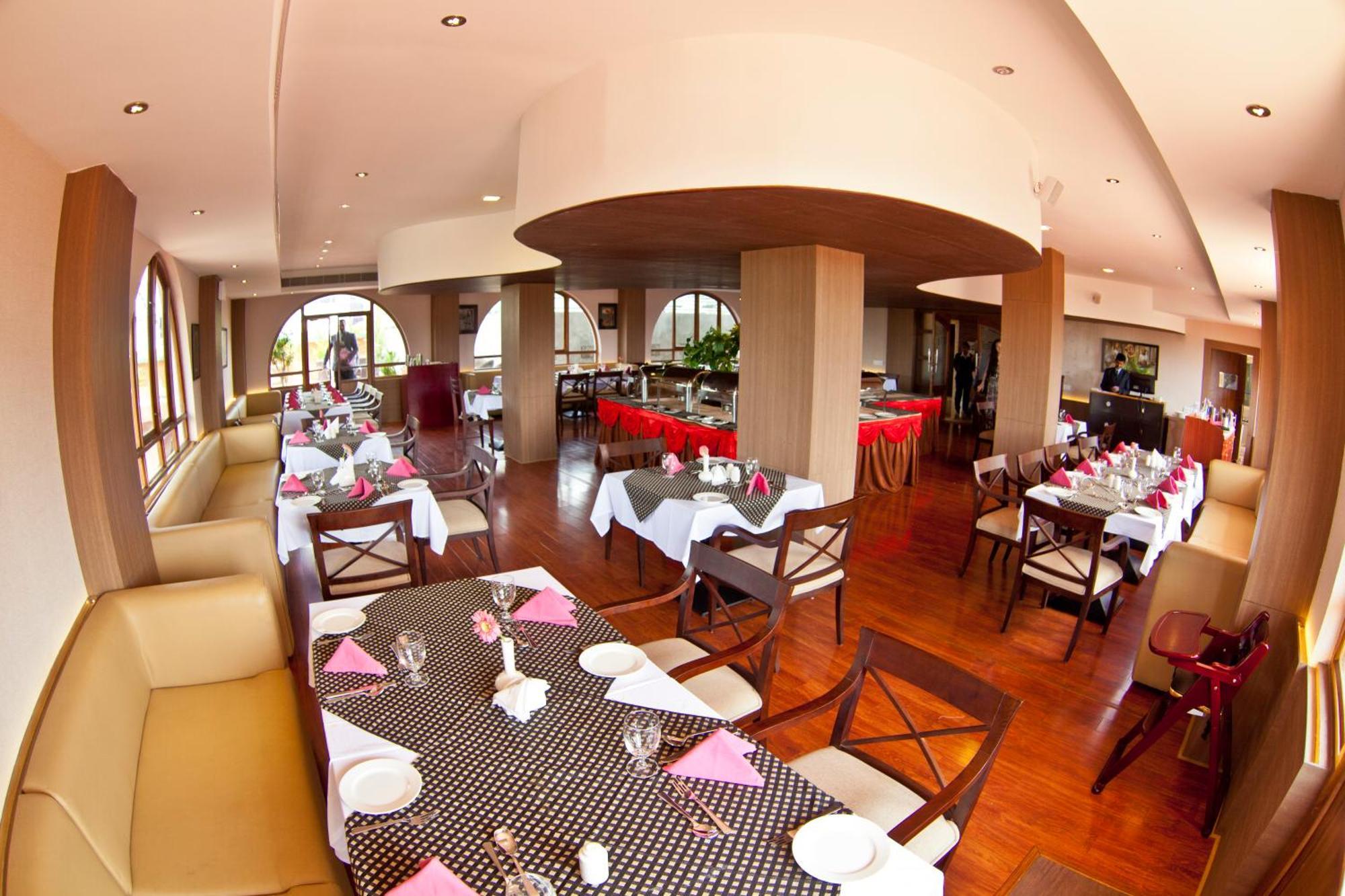 Paramount Tower Kozhikode Exteriör bild