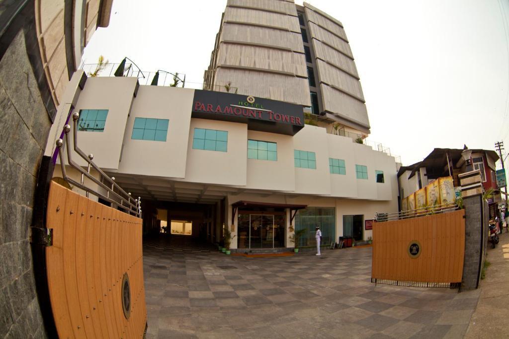Paramount Tower Kozhikode Exteriör bild
